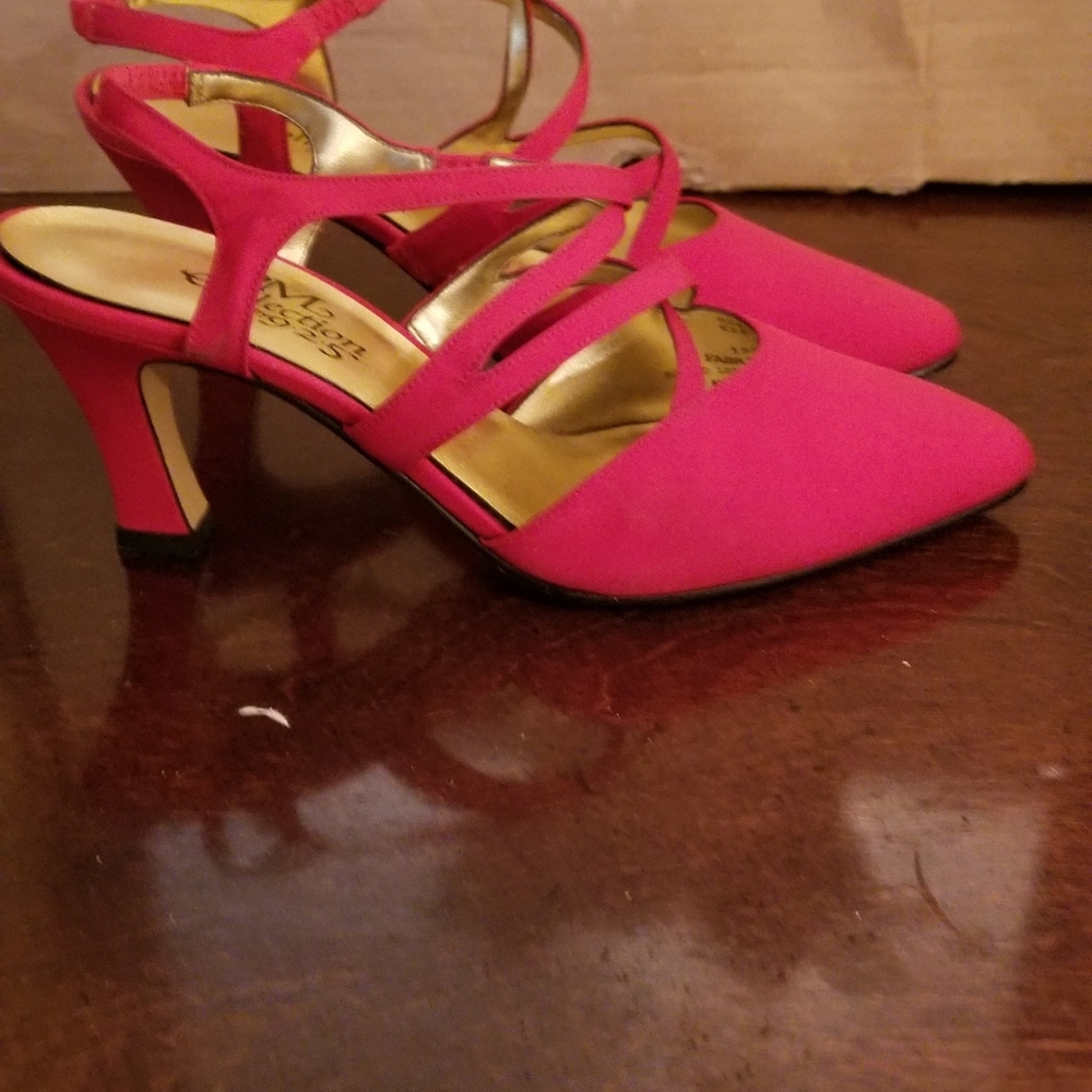 Shoes - Picture 2 of 2